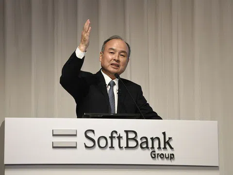 Tỷ phú Masayoshi Son chi 4 tỷ USD mua cổ phiếu từ các tập đoàn công nghệ Mỹ gián tiếp đẩy gia cổ phiếu của Tesla, Apple và Google lên đỉnh